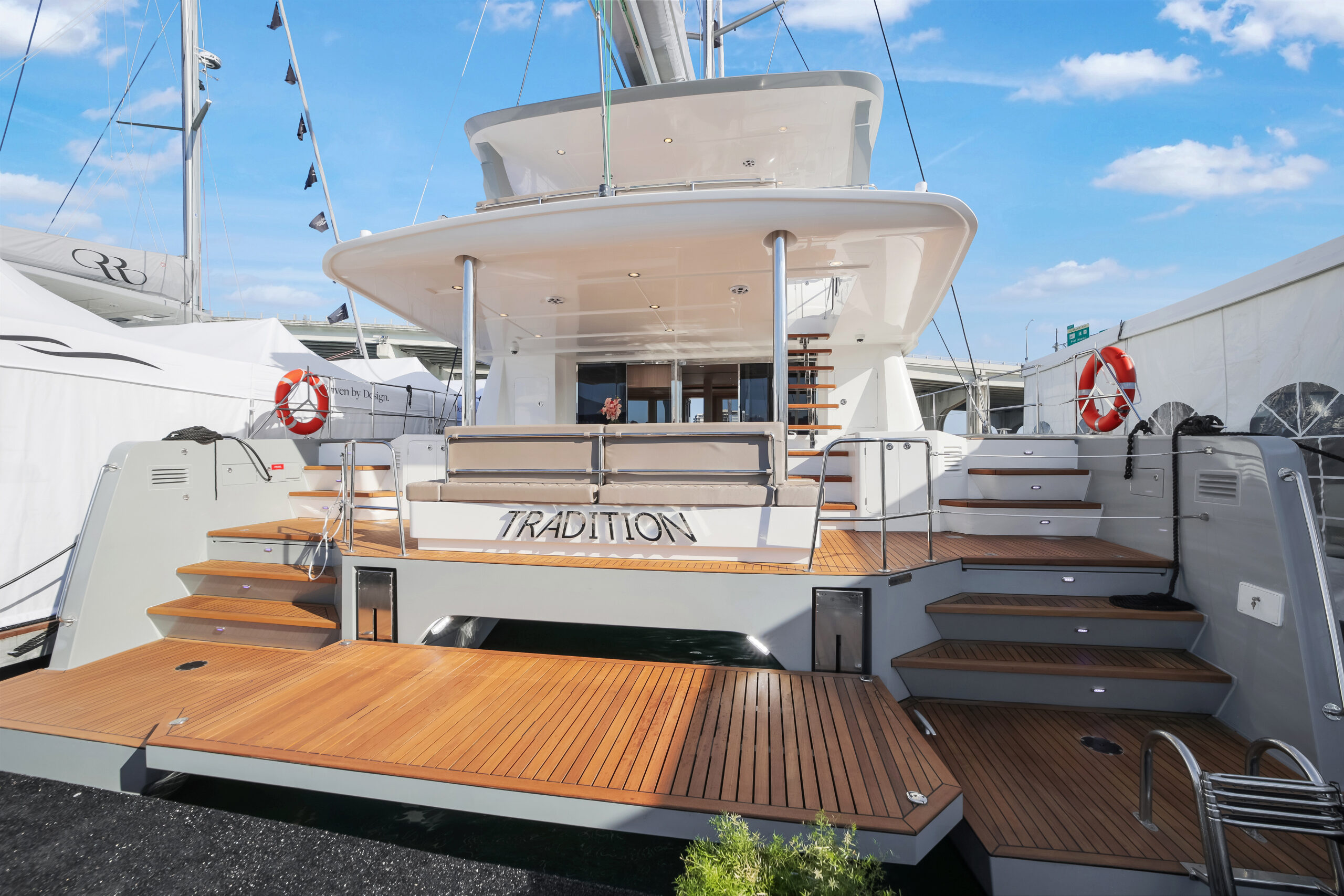 image of tradition ship